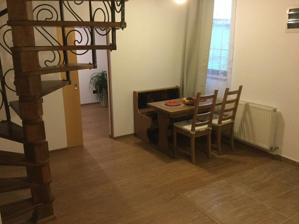 Old City House Brasov Bilik gambar